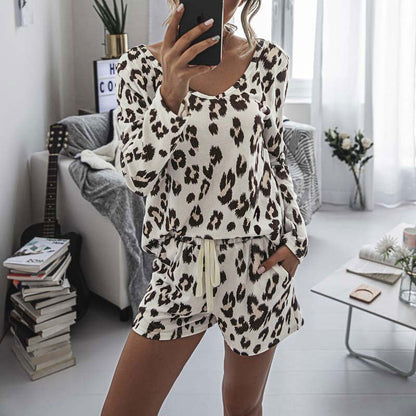 Suéter estampado de leopardo, cuello redondo
